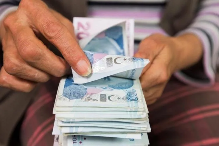 Emeklilik maaşı için dikkat çekici düzeltme çabaları başlamış bulunuyor. Şu