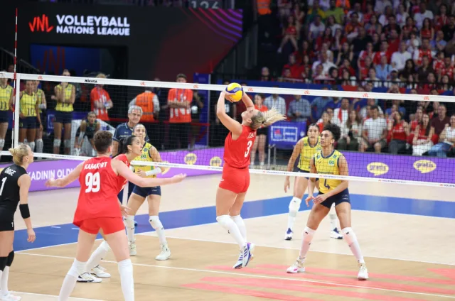 'Filenin Sultanları' olarak bilinen voleybol severlerin büyük bir coşkuyla izlediği