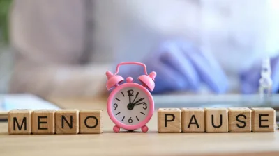 Kadınların yumurtlama fonksiyonunun sona ermesiyle birlikte yaşadıkları bu doğal süreçte,