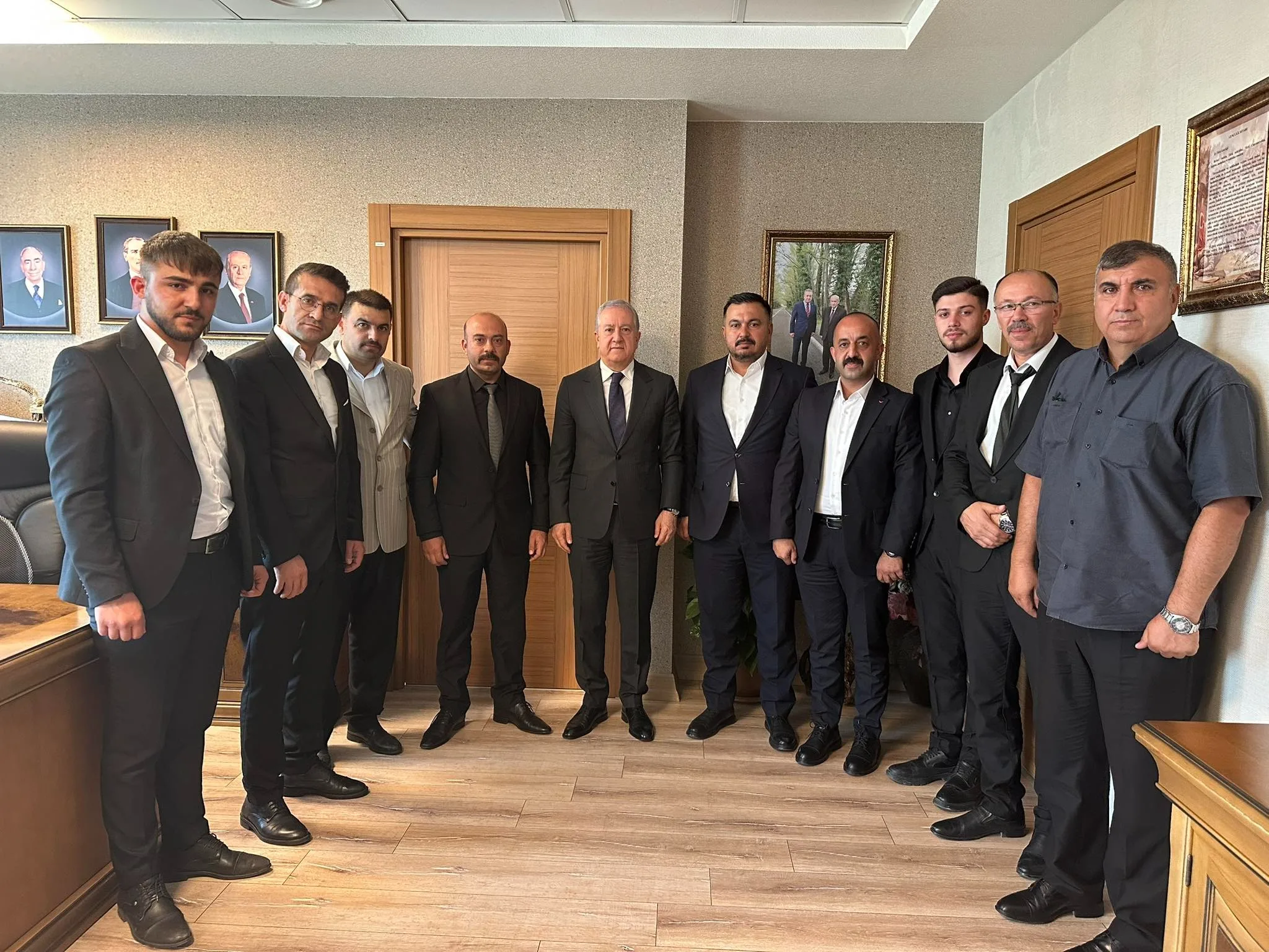 Yerköy Ülkü Ocakları İlçe Başkanı Yıldırım Töremişoğlu ve yönetimi, Milliyetçi