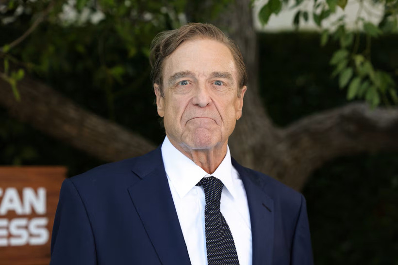 Ünlü oyuncu John Goodman, 73 yaşında 90 kilo vererek dikkatleri