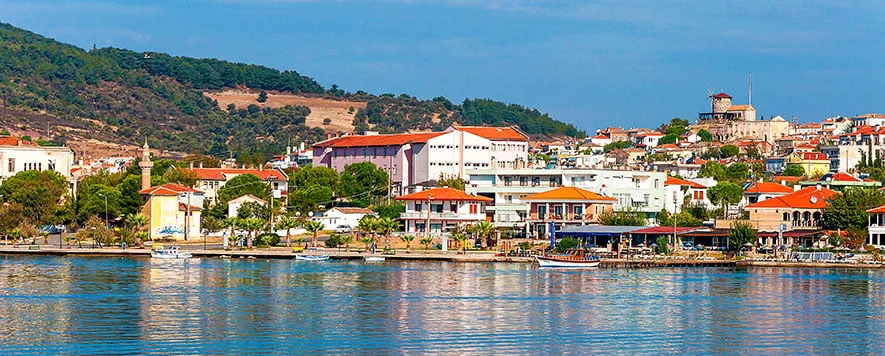 Sonbaharda Cunda Adası’na gitmek isteyen gezi severler için ideal bir