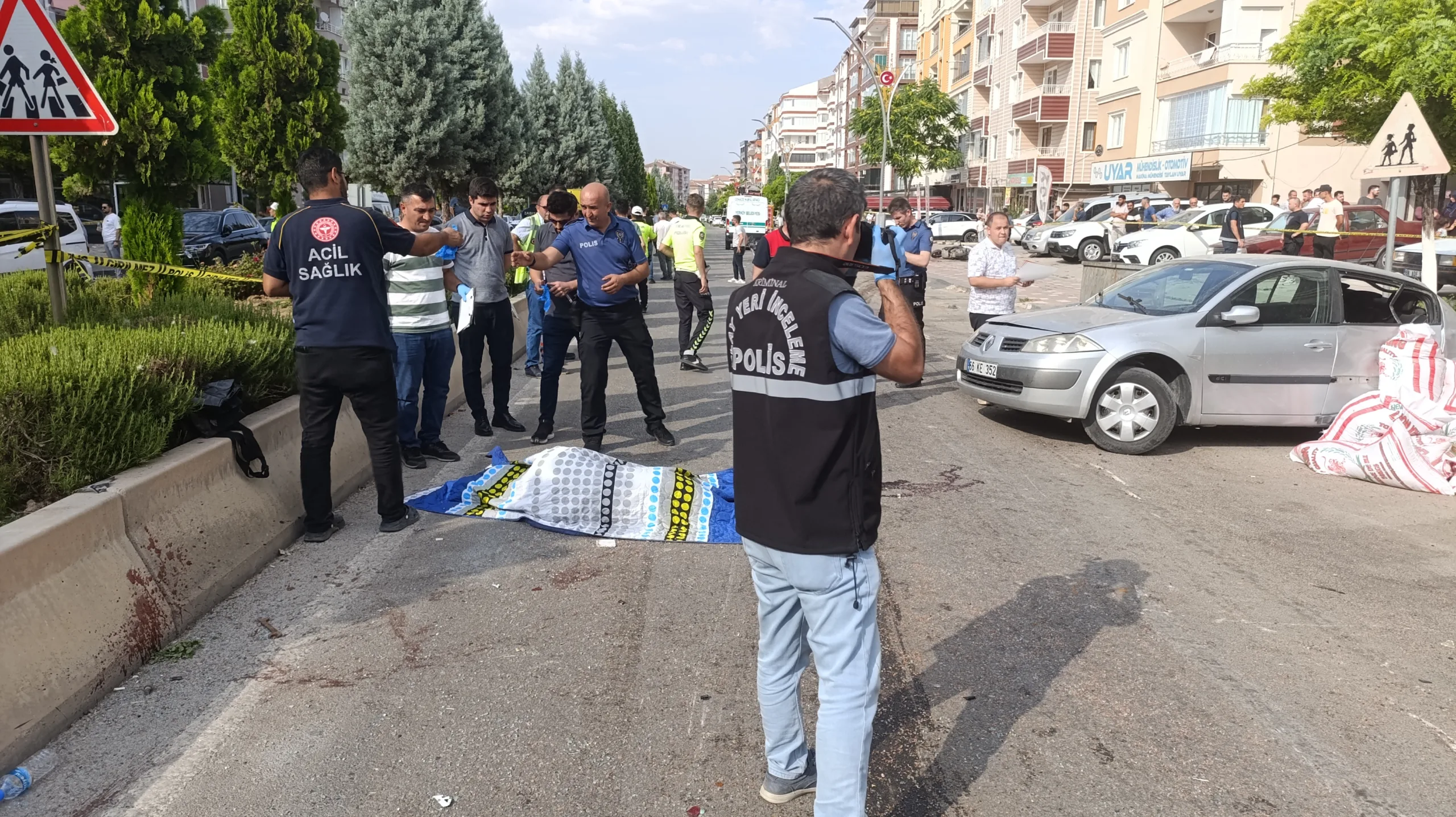 Yerköy ilçemizde meydana gelen zincirleme trafik kazasında traktör sürücüsü olay