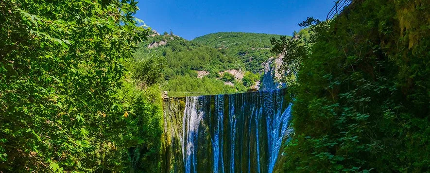Osmaniye, Çukurova’nın en doğusunda bulunan önemli bir şehirdir. Bu şehir,