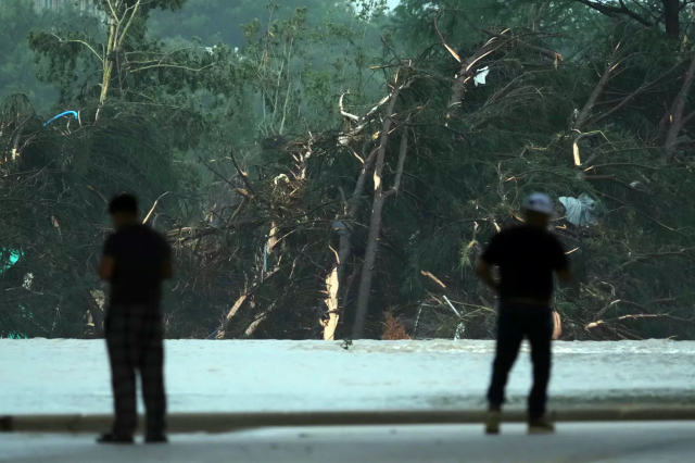 Teksas'ta sel felaketi: Can kaybı 27'ye yükseldi