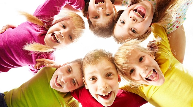 Son zamanlarda popülerlik kazanan "Asaf" ismi, anlamı ve zarif yapısıyla