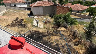 Yozgat'ın Saraykent ilçesine bağlı Söğütlü köyünde kuru otları yakmak isteyen