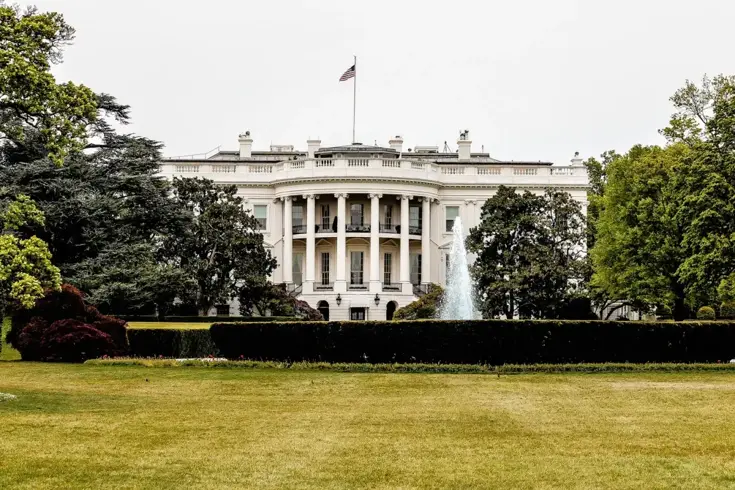 Beyaz Saray'ın Pennsylvania Avenue üzerinde bulunan basın çekim alanı, Güvenlik