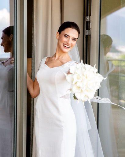 Büşra Zararsız kimdir?