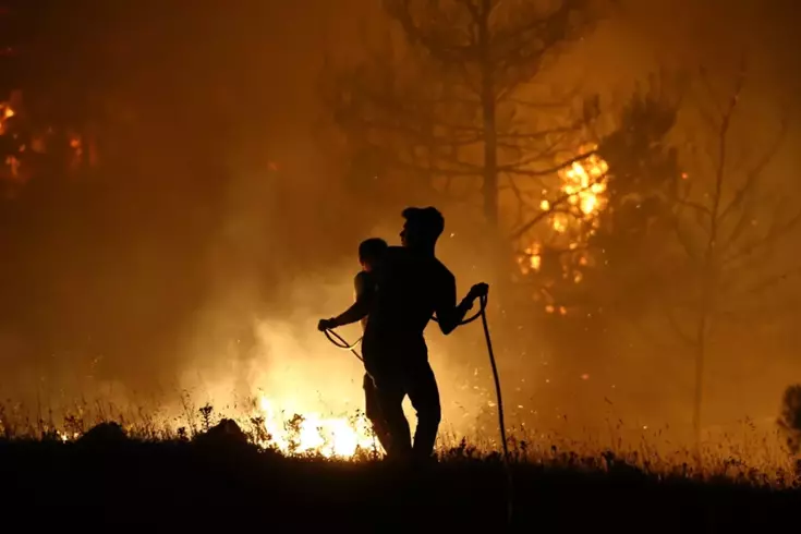 Orhaneli ilçesindeki orman yangınına müdahale sırasında kalp krizi geçirerek hayatını