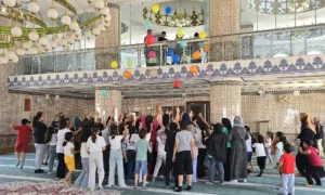 Çiçekdağı Kaymakamı Murat Görmüş, Mahzenli Ali Efendi Camii’nde düzenlenen yaz