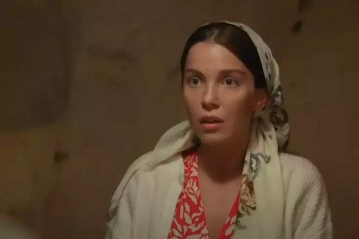 Pakize Sancak karakterini Uzak Şehir dizisinde canlandıran genç oyuncu Yaren