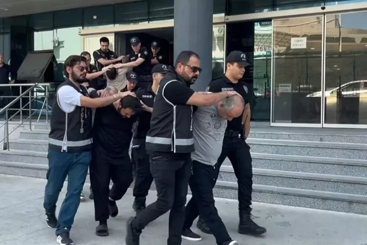 Bursa'da esnafa karşı tehditler ve şiddet uygulayarak iş yerlerine el