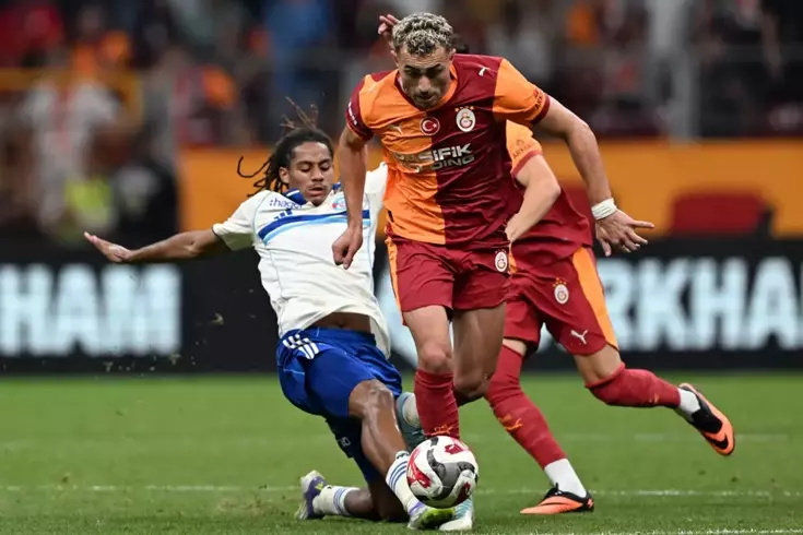 Galatasaray, hazırlık maçında Fransız takımı Strasbourg'u 3-1 skorla geçti. Sarı-kırmızılılar,
