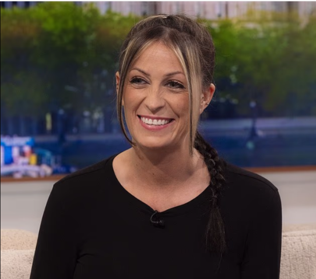 İnternette cinsel içerikli görüntüler sattığı tespit edilen öğretmen görevden uzaklaştırıldı