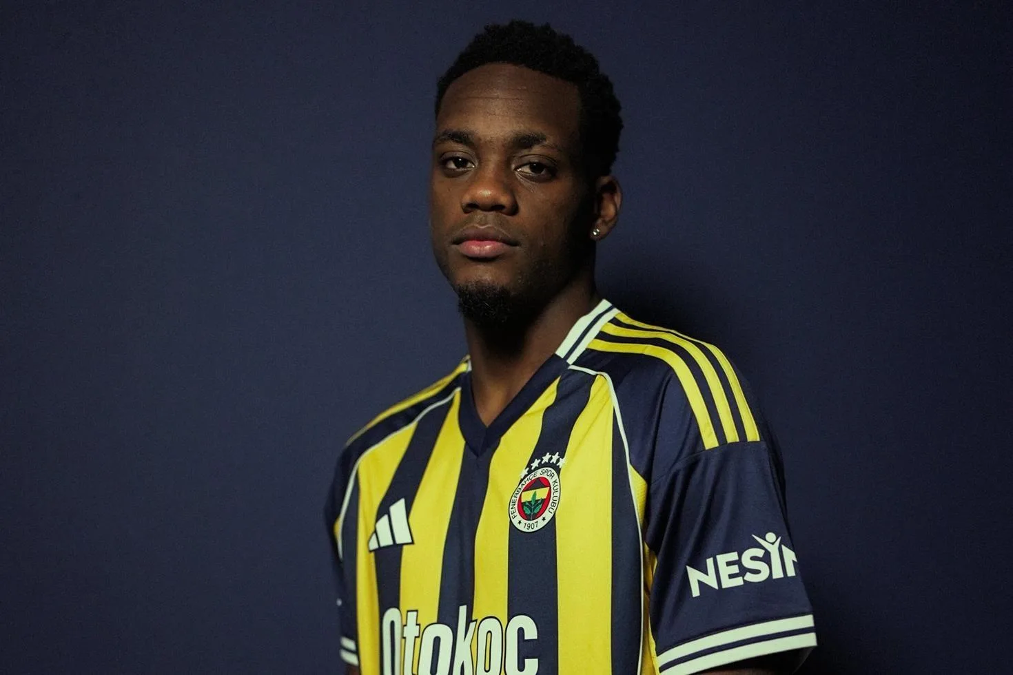 Fenerbahçe, Kolombiyalı forvet Jhon Duran'ı 1 yıllığına kiraladı. Kulübün, Duran'ın