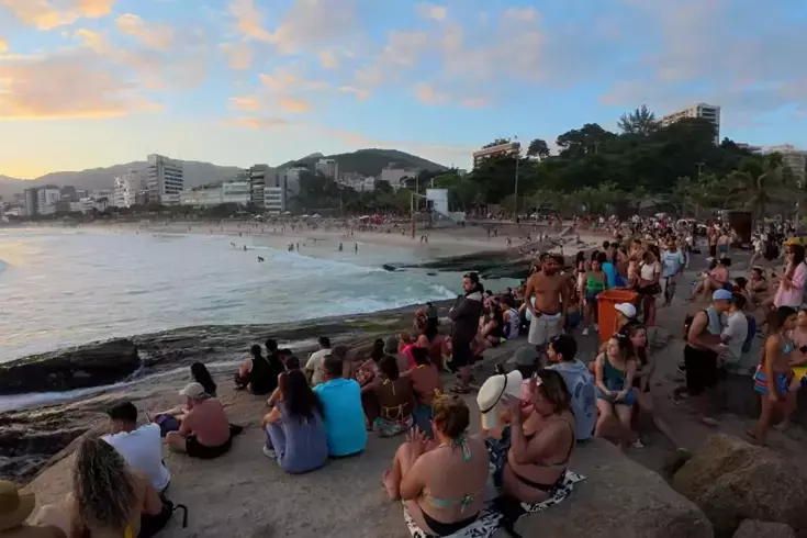 Eşsiz bir deneyim sunan Kuralsız Sokaklar programı, Kolombiya'nın tehlikeli sokaklarından,