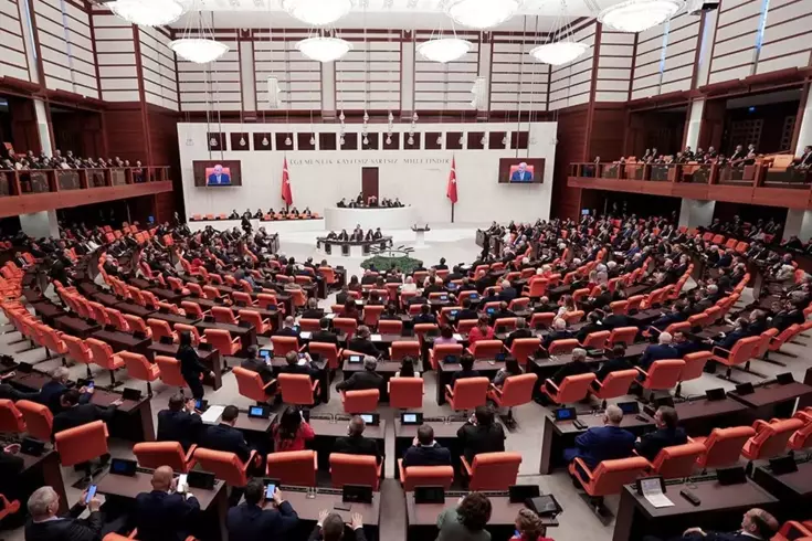 CHP'ye katılacağı söylenen DEVA Partili İstanbul Milletvekili Evrim Rızvanoğlu ile