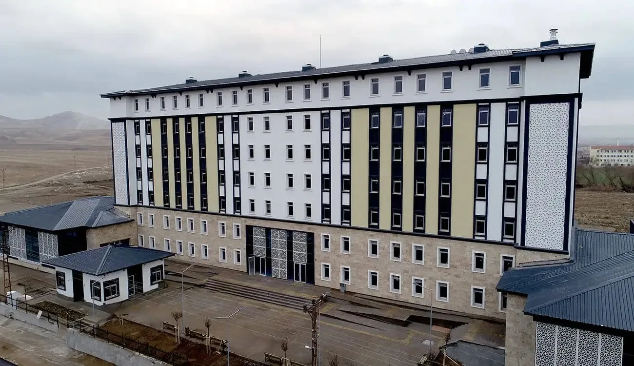 Gençlik ve Spor Bakanlığı, ek yurt başvurularının başladığını duyurdu. KYK