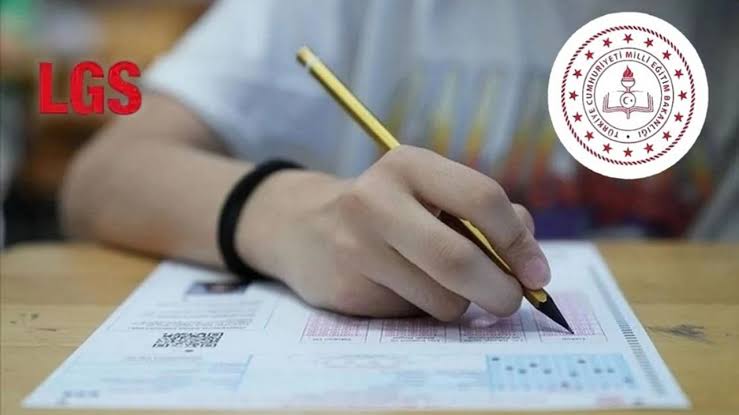 MEB Liselere Geçiş Sistemi (LGS) kapsamında 2025 yılında yapılan sınavın