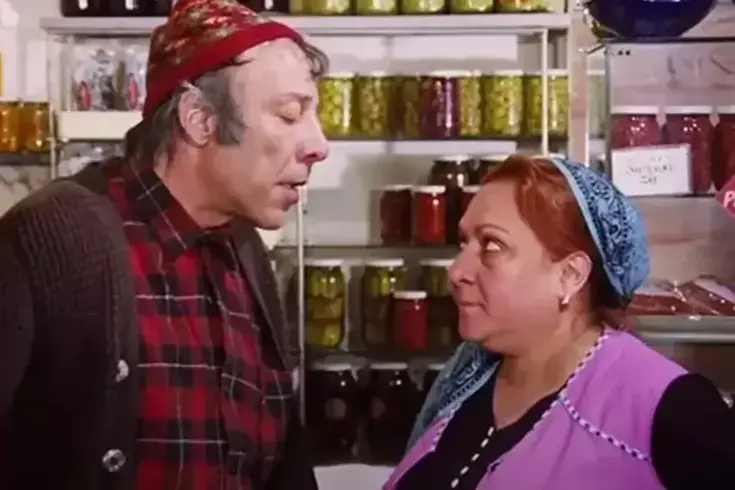 Yeşilçam sinemasının unutulmaz isimlerinden Münir Özkul'un kızı Güner Özkul, babasının