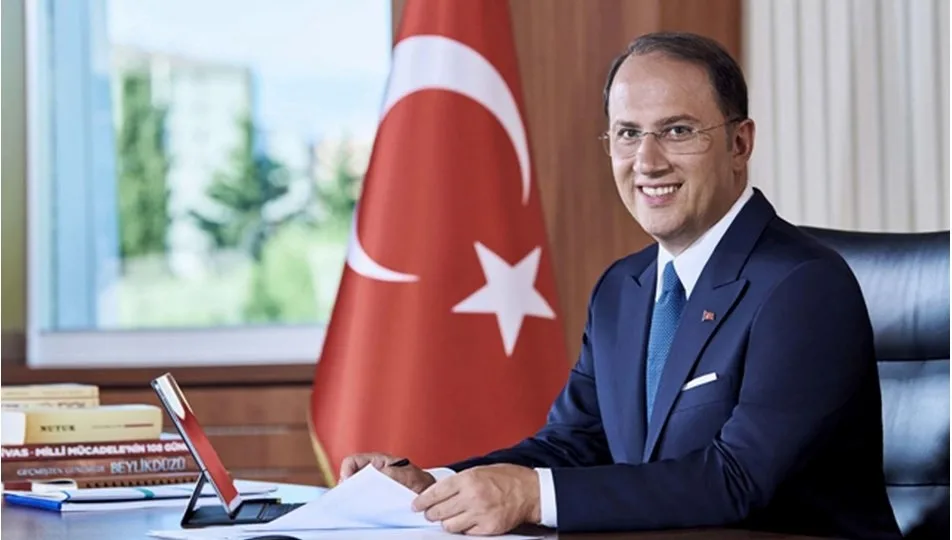 Boynunda tespit edilen kitle nedeniyle ameliyat edilen ve sağlık durumu