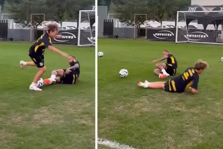 Santos FC'de forma giyen Neymar, oğluyla birlikte antrenman yaparak mücadeleci