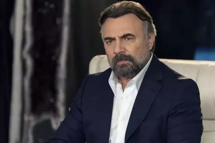 Oktay Kaynarca, cep telefonuna gelen sahte hukuk mesajıyla büyük bir