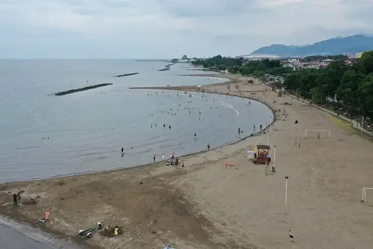Ordu'nun Altınordu ilçesinde denize giren 7 yaşındaki çocuk, kayboldu ve