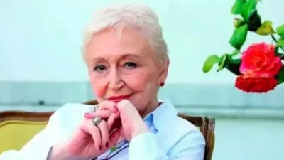 Çağdaş Türk edebiyatının usta kalemlerinden, yazar, akademisyen ve çevirmen Pınar