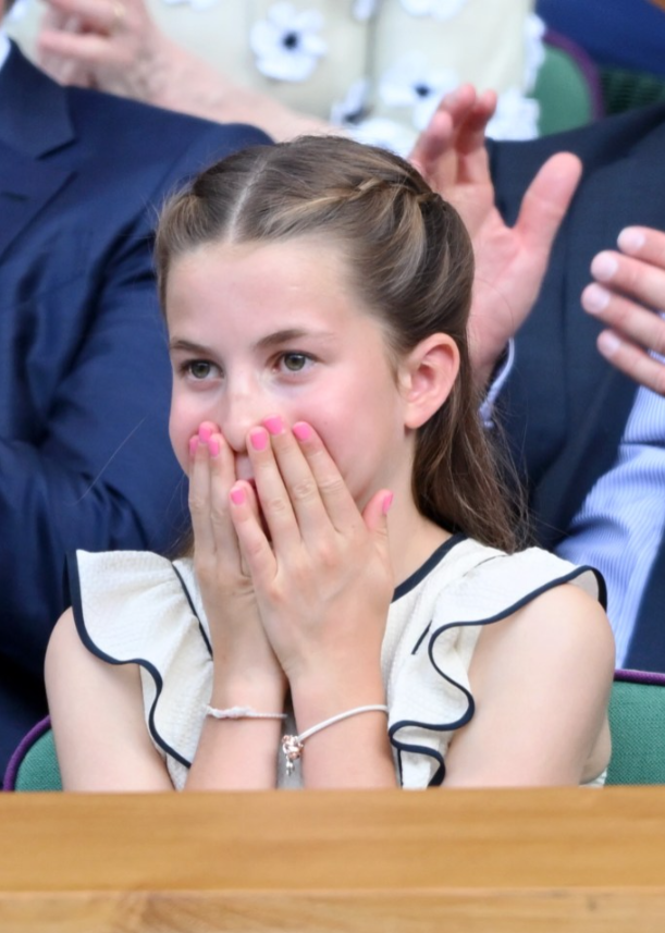 Prenses Charlotte Wimbledon finalinde sempatik hareketleri ile herkesi büyüledi