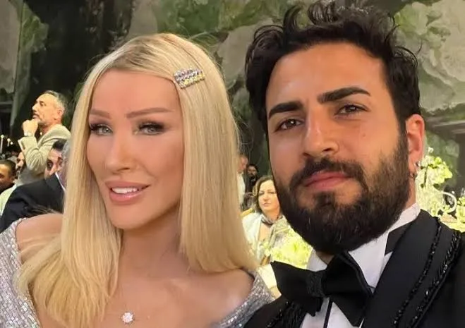 Seda Sayan ve eşi Çağlar Ökten, sosyal medya hesaplarından yaptıkları