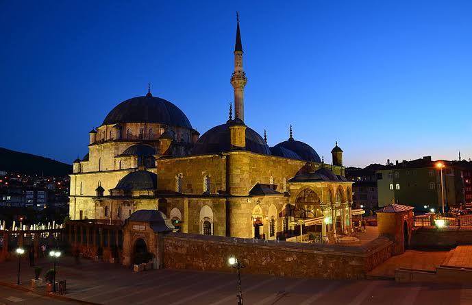 15 Temmuz'u 16 Temmuz'a bağlayan gece saat 00.13'te 90 bin