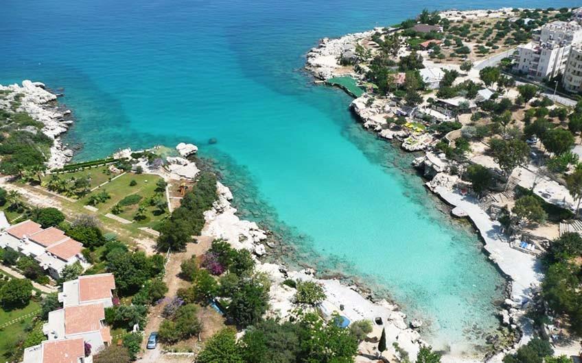 Mersin'in Silifke ilçesinde 35 derecenin üzerinde seyreden hava sıcaklığıyla birlikte,