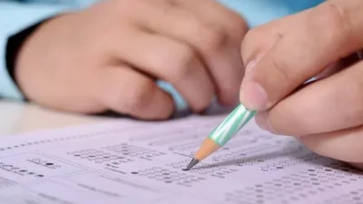 Üniversite adayları nefesini tuttu, YKS sonuçları için geri sayım başladı.