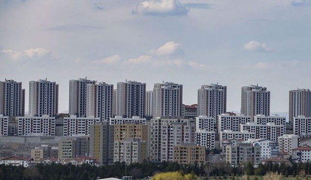 Site sakinlerinden gelen şikayetler üzerine harekete geçen Bakanlık, site aidatlarının