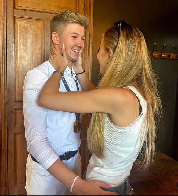 Steve Jobs'un kızı Eve Jobs, 6,7 milyon dolarlık masal gibi düğünle evlendi