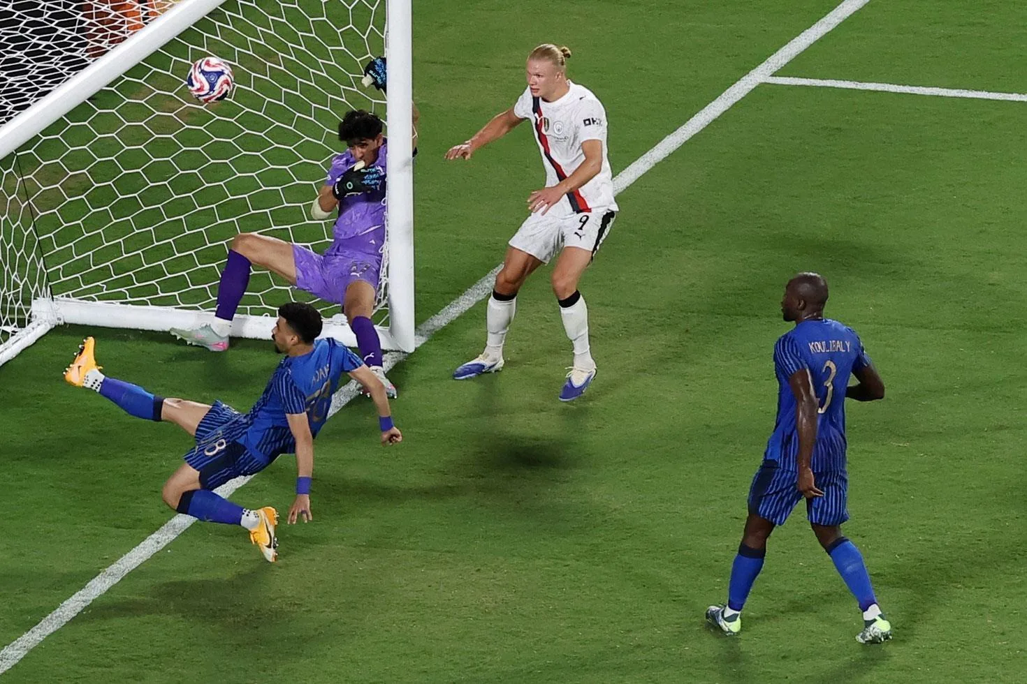 2025 FIFA Dünya Kulüpler Kupası'nda son on altı turunda Al-Hilal,