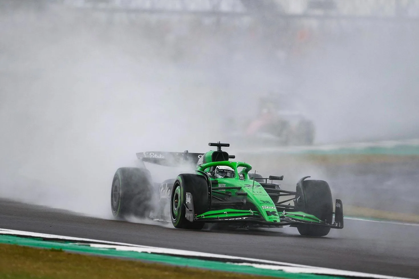 McLaren sürücüsü Lando Norris, Birleşik Krallık Grand Prix'sini kazanarak büyük