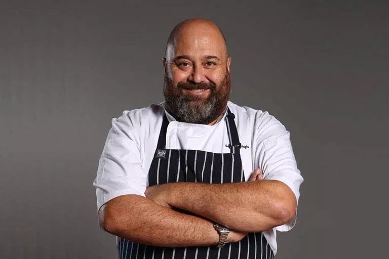 MasterChef jürisi Somer Sivrioğlu, geçtiğimiz günlerde genç sevgilisi Canselin Tilbe