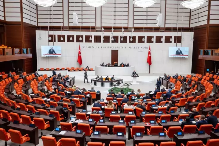 Meclis Genel Kurulu, İsrail'in Şam'a düzenlediği hava saldırılarını eleştiren tezkerenin