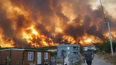 Tekirdağ’ın Şarköy ilçesinde başlayan ve rüzgarın etkisiyle büyüyerek Çanakkale’nin Gelibolu