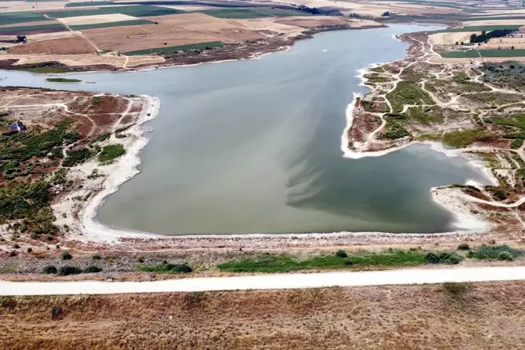 Tekirdağ'da, tarımsal sulama ve içme suyu amaçlı kullanılan Türkmeneli Barajı'nda