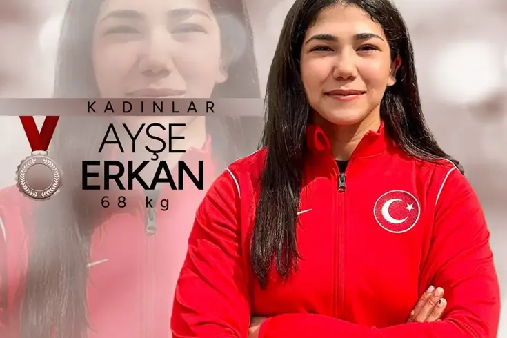 U20 Avrupa Güreş Şampiyonası'nda 68 kiloda mücadele eden Ayşe Erkan,
