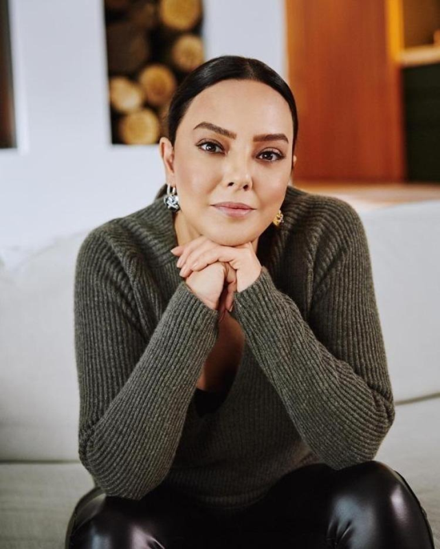 Ünlülerin eski meslekleri gündem oldu