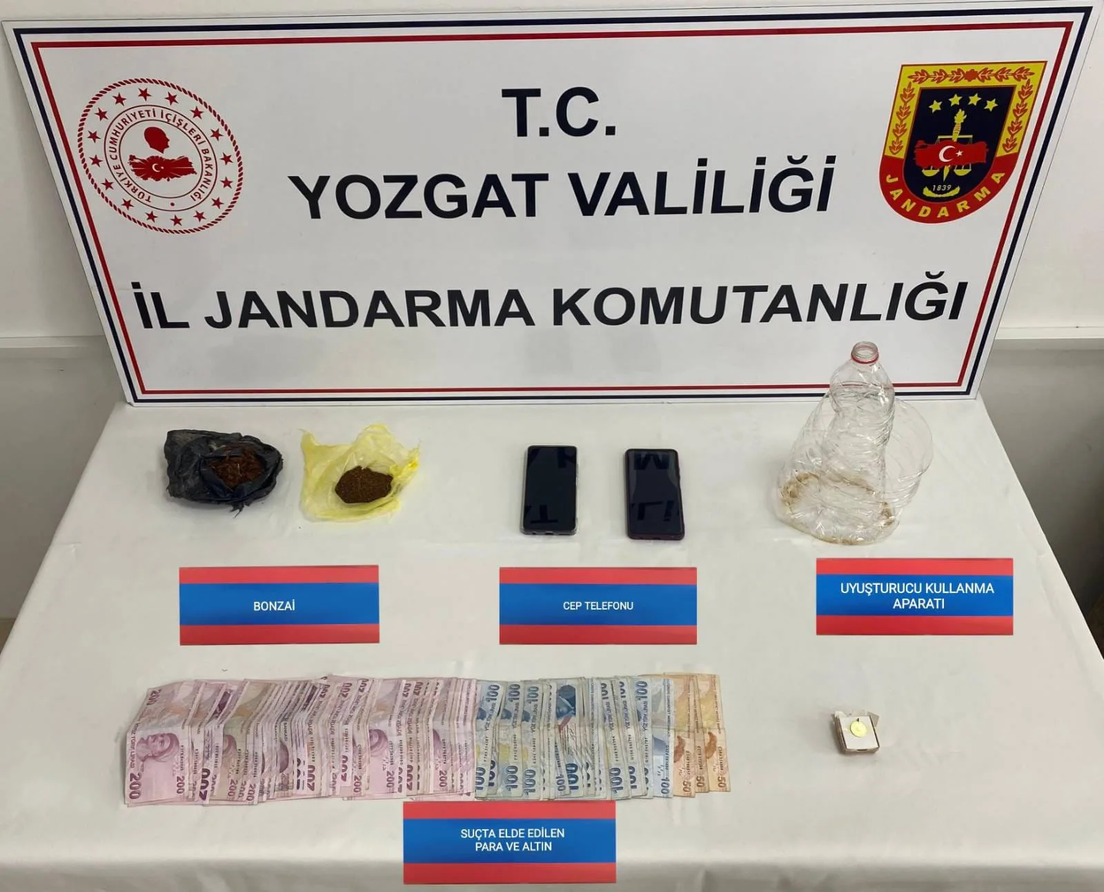 Çekerek'te jandarma ekipleri tarafından ormanlık alanda gerçekleştirilen operasyonda uyuşturucu madde