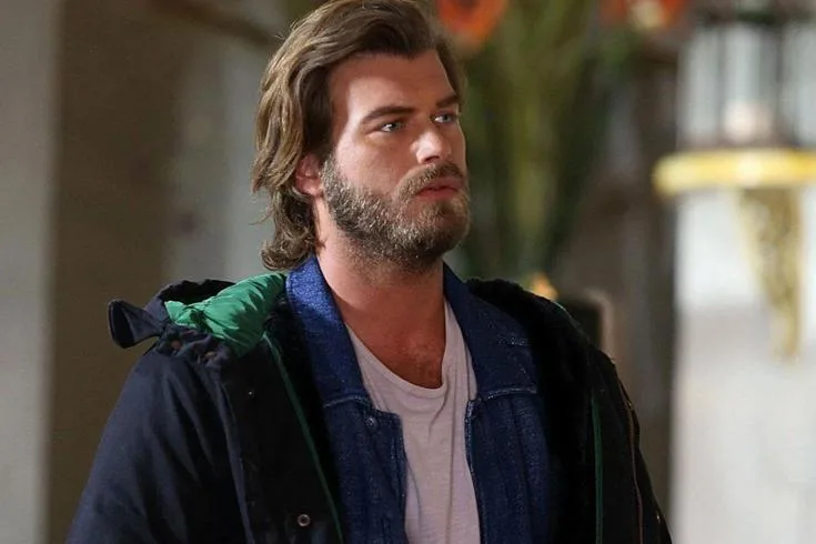 Bir süredir ekranlardan uzak kalan Kıvanç Tatlıtuğ'un yeni adresi sonunda