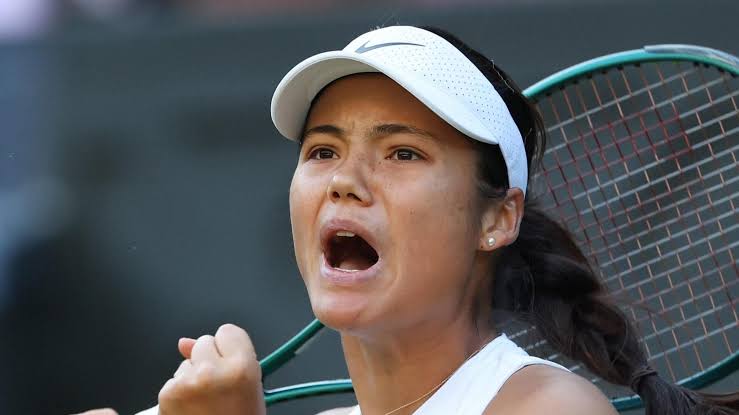 Wimbledon 2025'te Emma Raducanu'nun performansı ve karşılaştığı rakipler hakkında detaylar.
