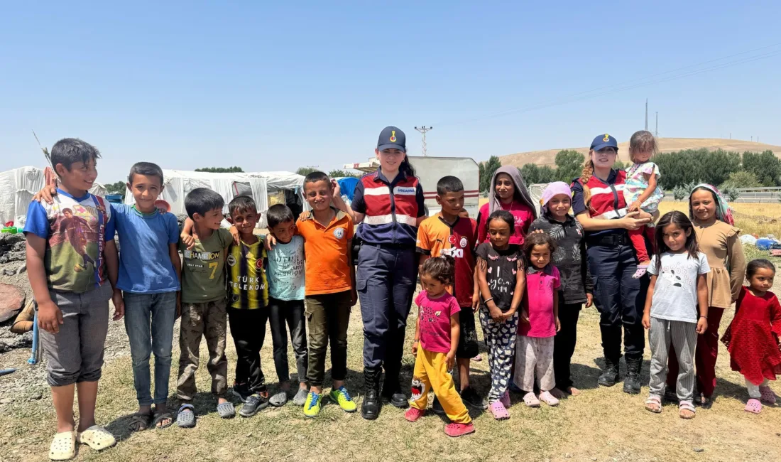 Yozgat İl Jandarma Komutanlığı, mevsimlik tarım işçilerine yönelik gerçekleştirdiği bilgilendirme