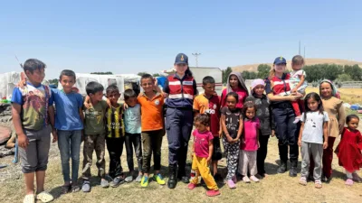 Yozgat İl Jandarma Komutanlığı, mevsimlik tarım işçilerine yönelik gerçekleştirdiği bilgilendirme